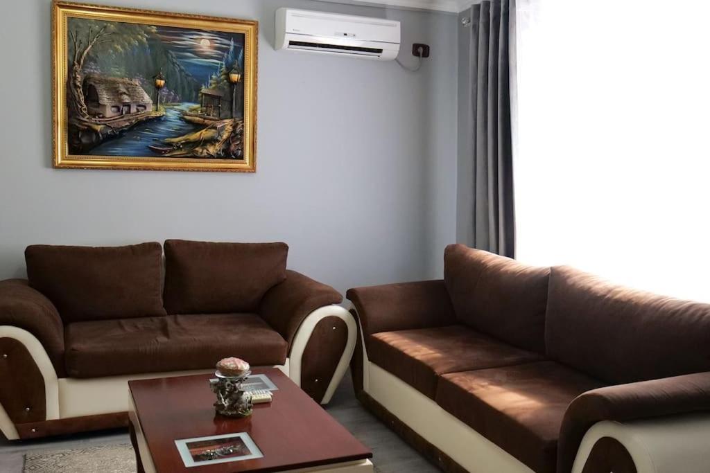 Kasmi Home Krujë Buitenkant foto