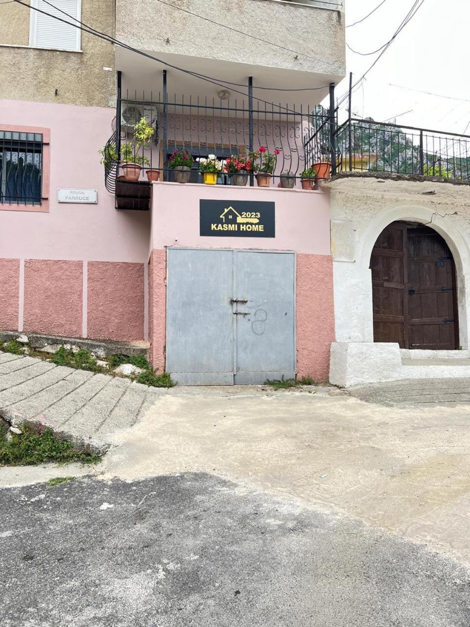 Kasmi Home Krujë Buitenkant foto